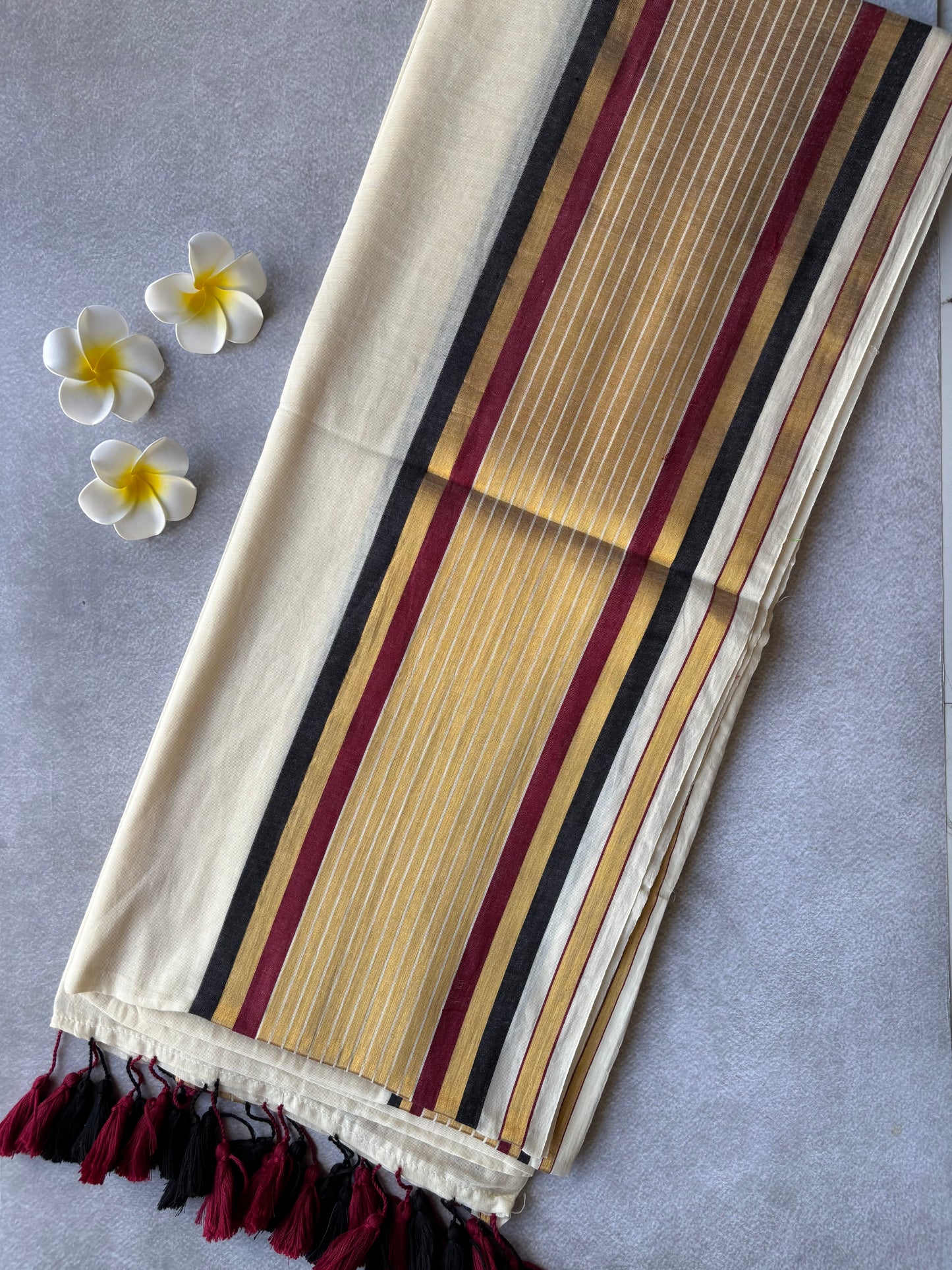 Mul cotton lines border
